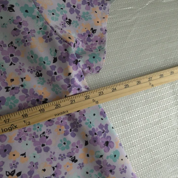 Willow Brook Floral Flowers Scrub Top Shirt Pockets Adult Women's 2XL - Picture 10 of 10